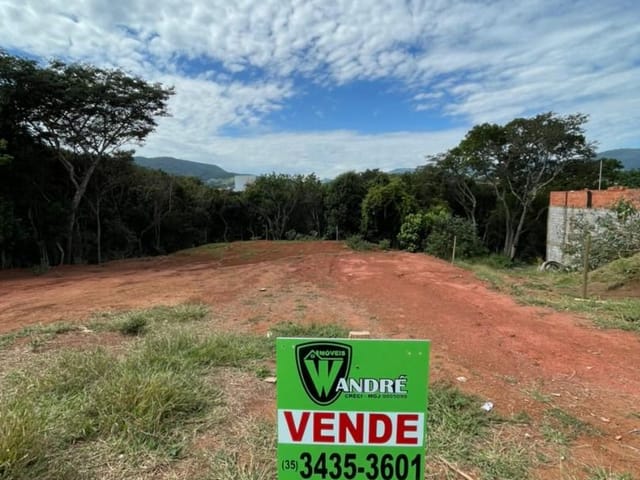 Terreno com 300m², à venda, no bairro Recanto do Sol em Extrema
