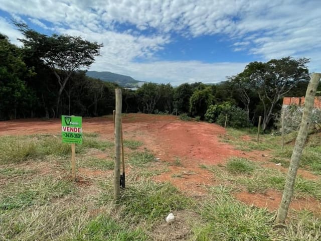 Terreno com 300m², à venda, no bairro Recanto do Sol em Extrema