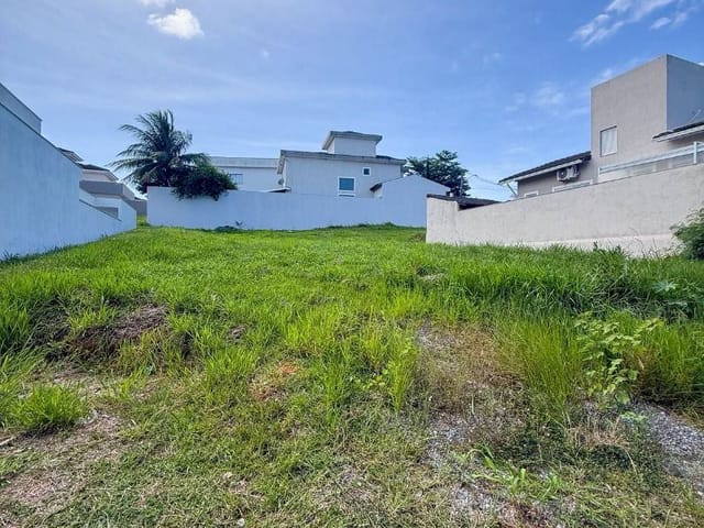 Terreno com 303m², à venda, no bairro Lagoa em Macaé