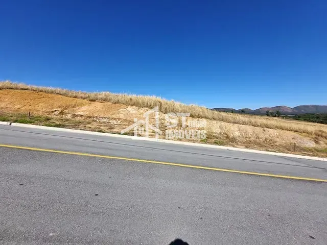 Terreno com 1000m², à venda, no bairro Quinta das Flores em Andradas