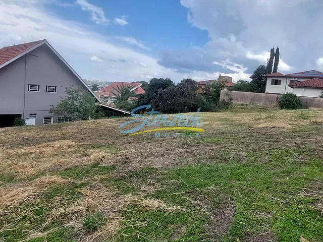 Terreno com 800m², à venda, no bairro Vista Alegre em Vinhedo