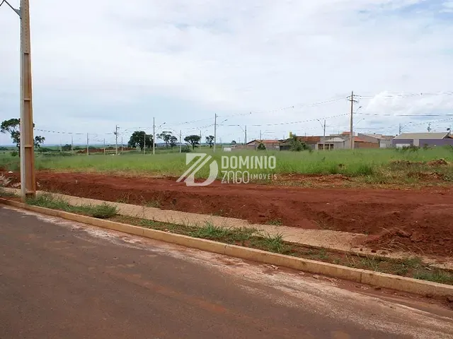 Terreno com 200m², à venda, no bairro Jardim Espanha em Uberaba