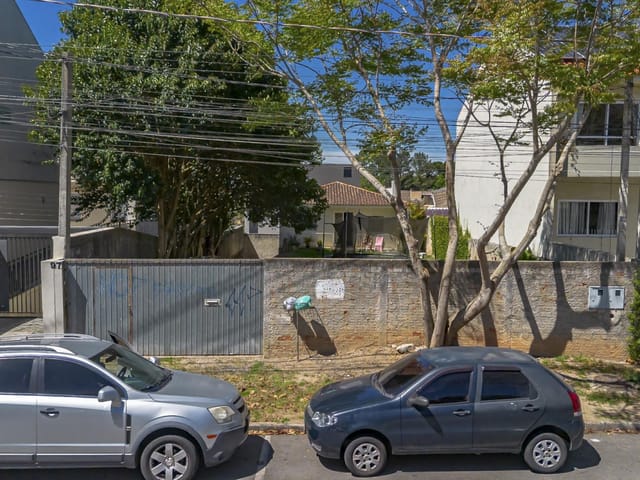Terreno com 408m², à venda, no bairro Santo Inácio em Curitiba
