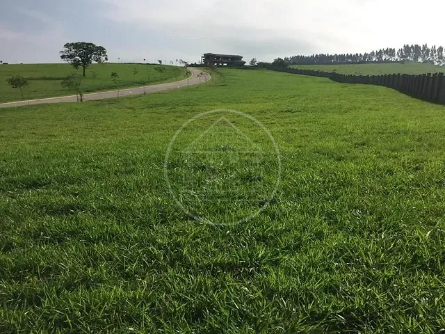 Terreno com 1329m², à venda, no bairro Capela do Barreiro em Itatiba