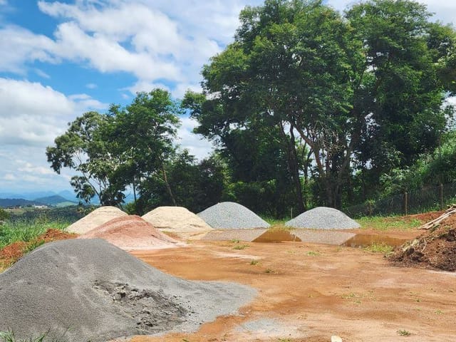 Terreno com 2595m², à venda, no bairro Paço del Rey em Juiz de Fora