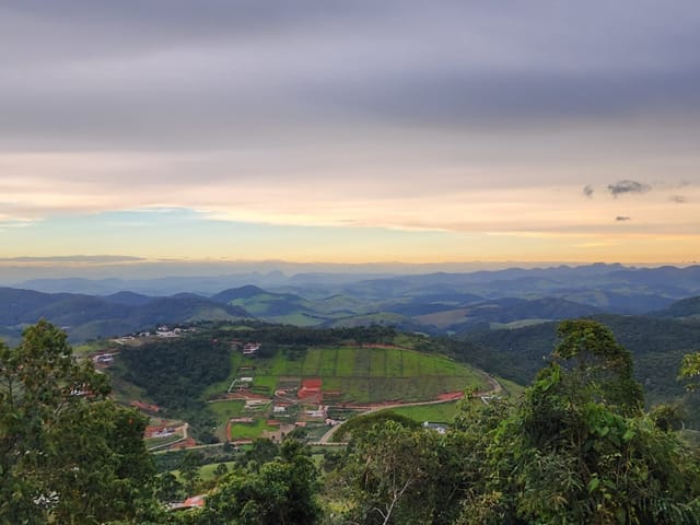Terreno com 2595m², à venda, no bairro Paço del Rey em Juiz de Fora