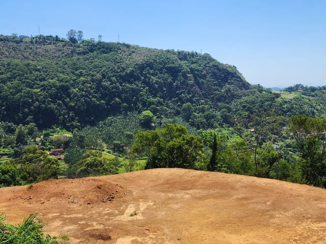 Terreno com 2595m², à venda, no bairro Paço del Rey em Juiz de Fora