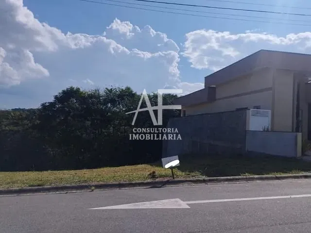 Terreno com 287m², à venda, no bairro Itapecerica em Taubaté