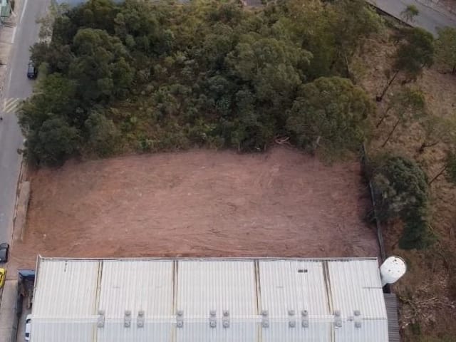 Terreno com 1200m², à venda, no bairro Chácara do Solar II (Fazendinha) em Santana de Parnaíba