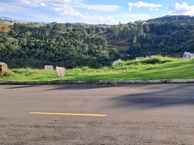 Terreno com 523m², à venda, no bairro Aeroporto em Juiz de Fora