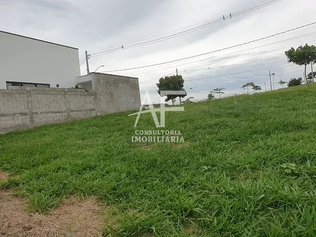 Terreno com 307m², à venda, no bairro Itapecerica em Taubaté
