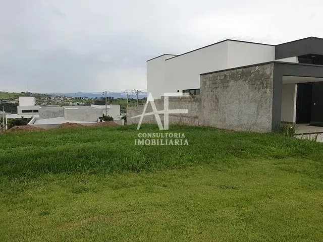 Terreno com 307m², à venda, no bairro Itapecerica em Taubaté