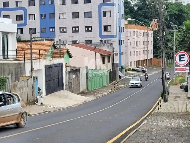 Terreno com 385m², à venda, no bairro Centro em Ponta Grossa