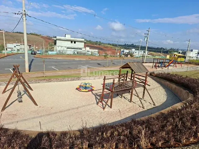 Terreno com 240m², à venda, no bairro Porteira Preta em Mogi das Cruzes