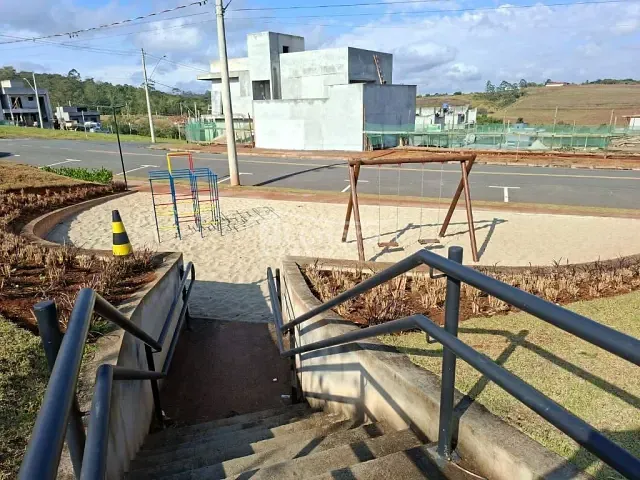 Terreno com 240m², à venda, no bairro Porteira Preta em Mogi das Cruzes