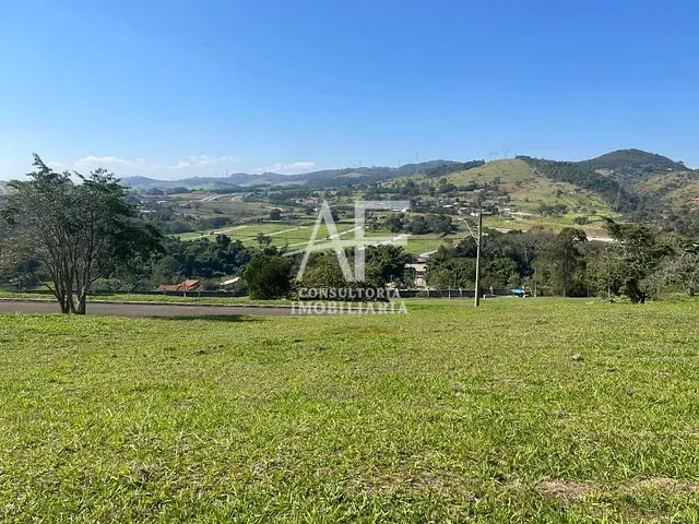 Terreno com 2000m², à venda, no bairro Chácara São Félix em Taubaté