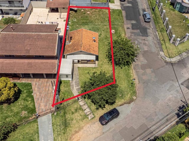 Terreno à venda, no bairro Campina do Siqueira em Curitiba