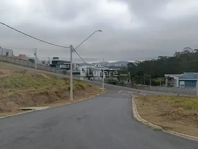Terreno com 250m², à venda, no bairro Cézar de Souza em Mogi das Cruzes