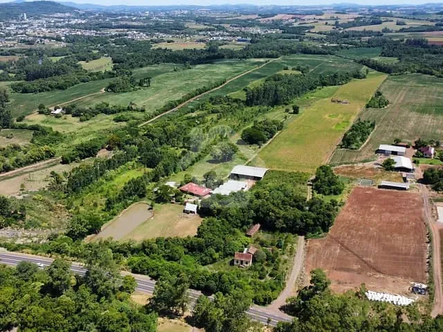 Terreno com 105000m², à venda, no bairro Zona Rural em Teutônia