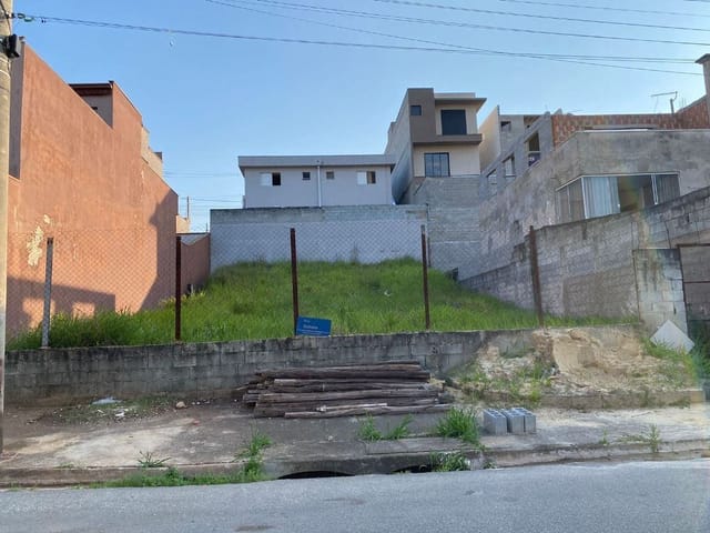 Terreno com 350m², à venda, no bairro Portais (Polvilho) em Cajamar