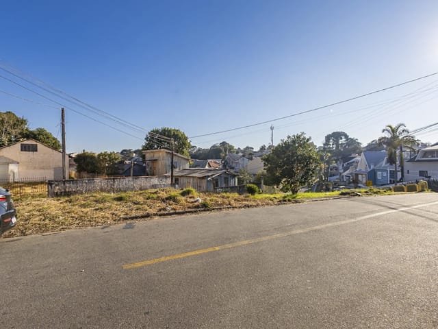 Terreno com 609m², à venda, no bairro Boa Vista em Curitiba