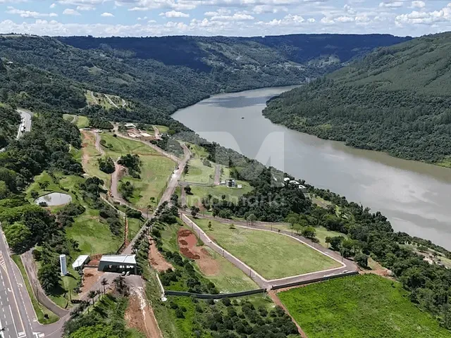 Terreno com 1087m², à venda, no bairro Goio-En em Chapecó