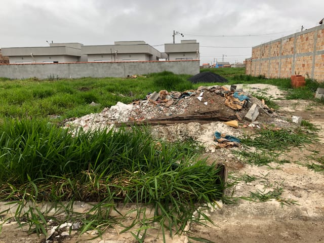 Terreno com 250m², à venda, no bairro Residencial e Comercial Portal dos Eucaliptos em Pindamonhangaba