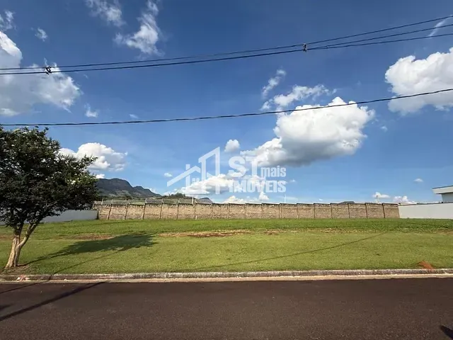 Terreno com 600m², à venda, no bairro Jardim Panorama em Andradas