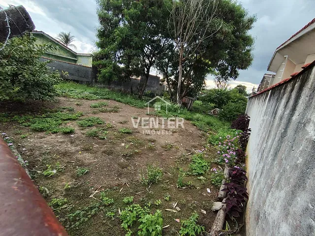 Terreno com 300m², à venda, no bairro Jardim Marieta em Taubaté