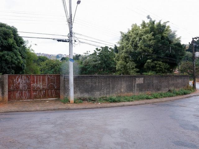 Terreno com 4200m², à venda, no bairro Jardim Recreio em Bragança Paulista
