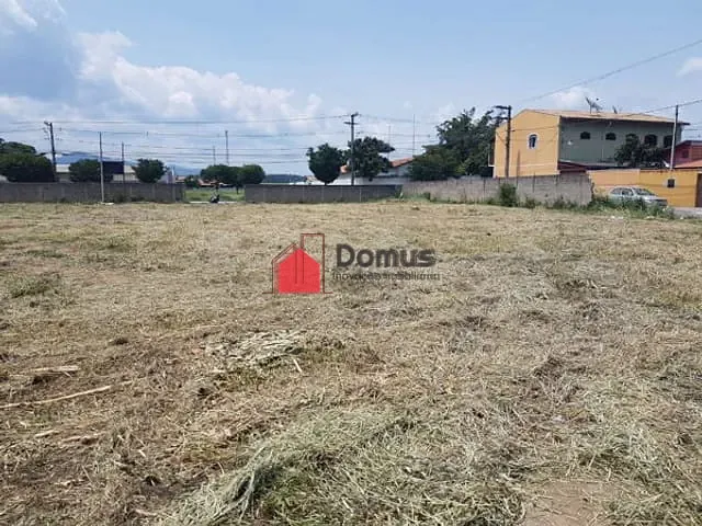 Terreno com 242m², à venda, no bairro Feital em Pindamonhangaba