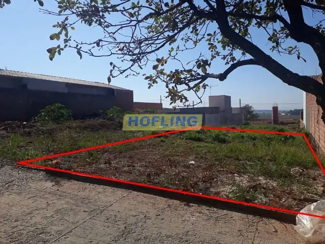 Terreno com 256m², à venda, no bairro Jardim Esmeralda em Araras