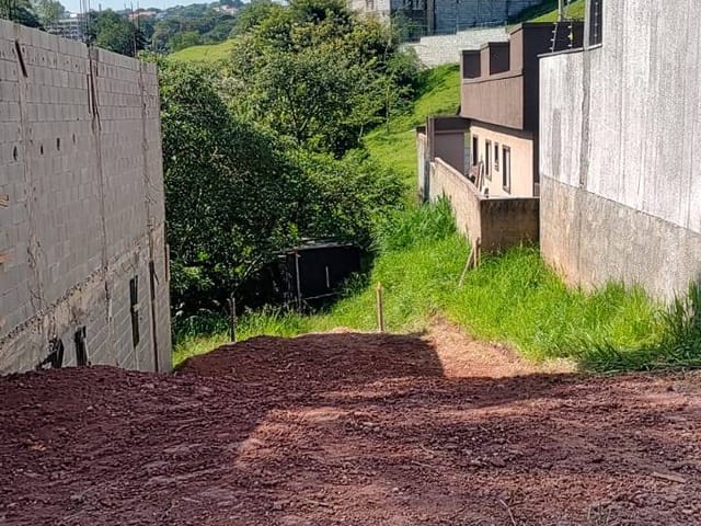 Terreno com 132m², à venda, no bairro Villas do Jaguari em Santana de Parnaíba