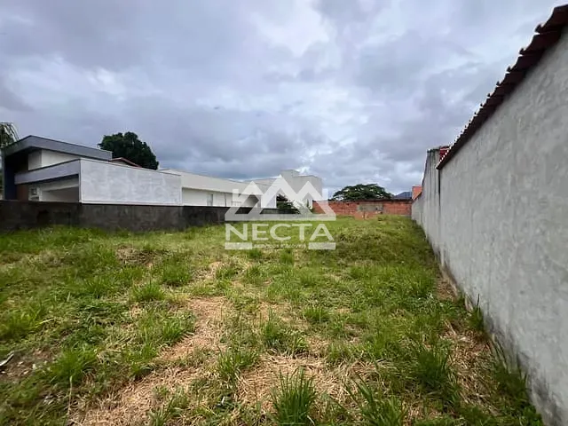 Terreno com 360m², à venda, no bairro Pontal de Santa Marina em Caraguatatuba