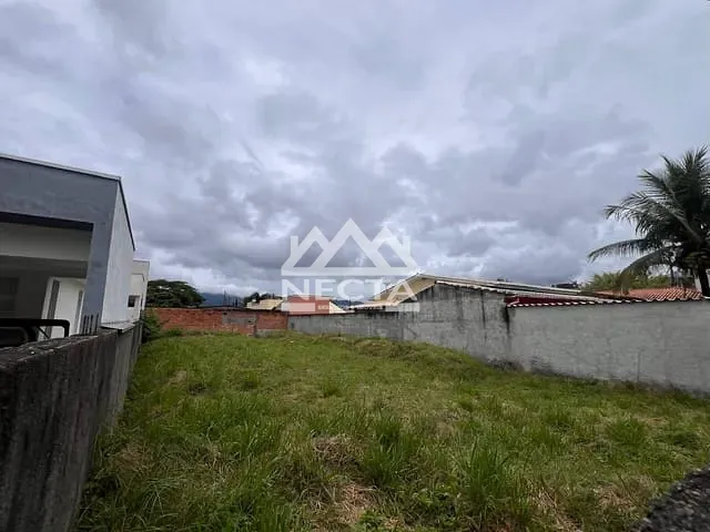 Terreno com 360m², à venda, no bairro Pontal de Santa Marina em Caraguatatuba
