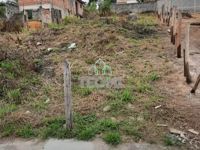 Terreno com 415m², à venda, no bairro Residencial Estoril em Taubaté