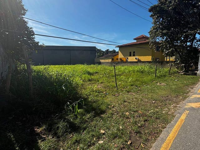 Terreno com 968m², à venda, no bairro Glória em Macaé