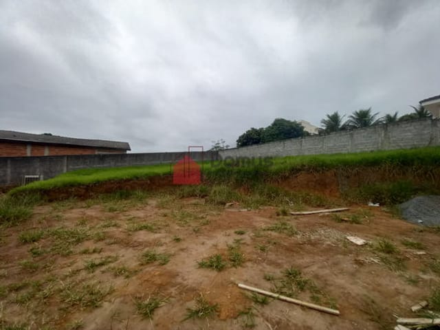 Terreno com 1000m², à venda, no bairro Borba em Pindamonhangaba