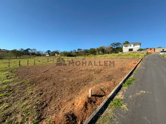 Terreno com 220m², à venda, no bairro Bica em Pedralva