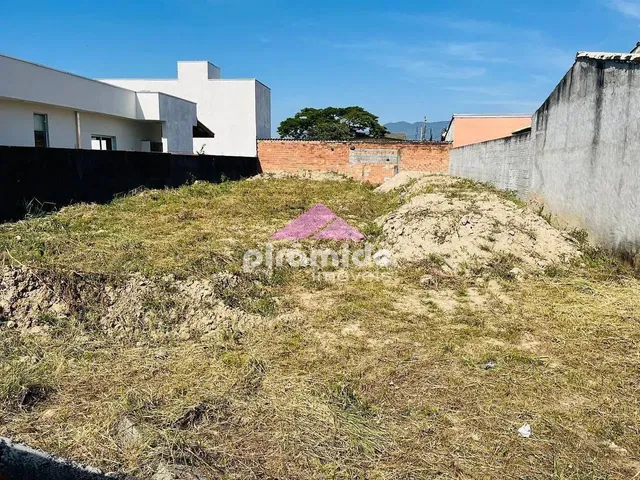 Terreno com 360m², à venda, no bairro Pontal de Santa Marina em Caraguatatuba