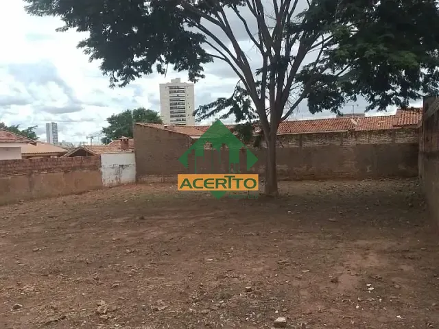 Terreno com 610m², à venda, no bairro Vila São Paulo em Araçatuba