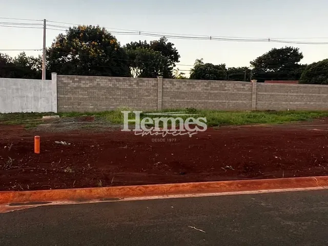 Terreno com 302m², à venda, no bairro Betel em Paulínia