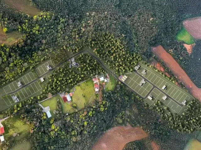 Terreno com 700m², à venda, no bairro Jardim Padre José de Anchieta em Campo Largo