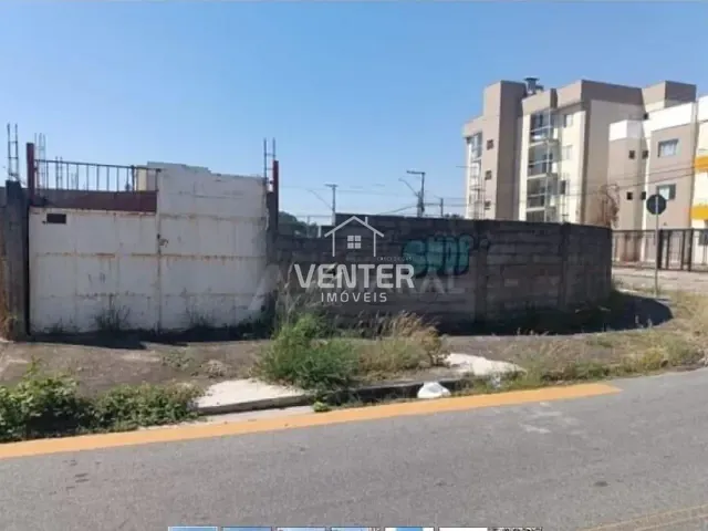 Terreno com 358m², à venda, no bairro Residencial Portal da Mantiqueira em Taubaté