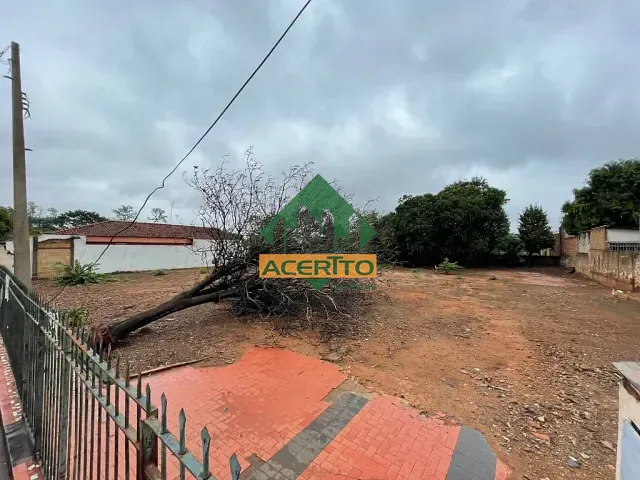 Terreno com 600m², à venda, no bairro Vila Mendonça em Araçatuba