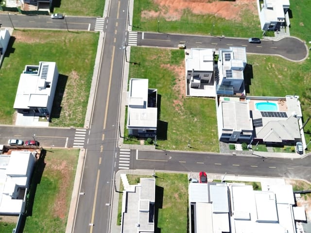 Terreno com 217m², à venda, no bairro Contorno em Ponta Grossa