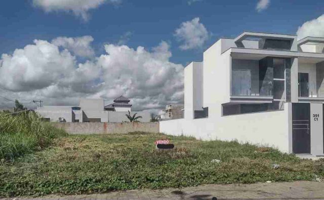 Terreno com 300m², à venda, no bairro Riviera em Campos dos Goytacazes
