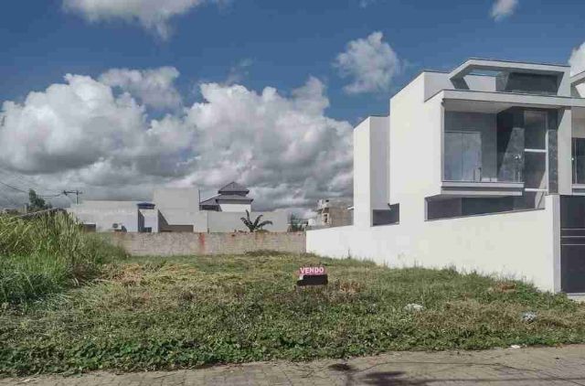 Terreno com 300m², à venda, no bairro Riviera em Campos dos Goytacazes