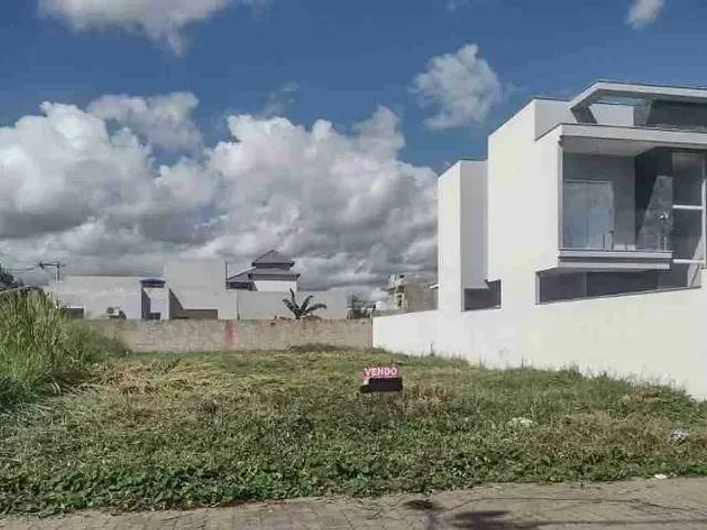 Terreno com 300m², à venda, no bairro Riviera em Campos dos Goytacazes