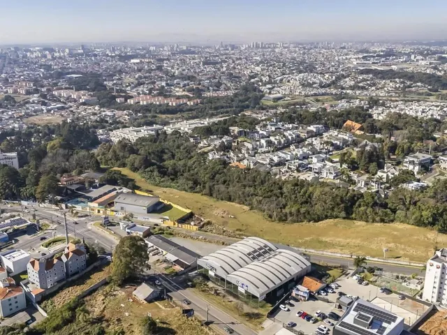 Terreno com 1819m², à venda, no bairro Campo Comprido em Curitiba